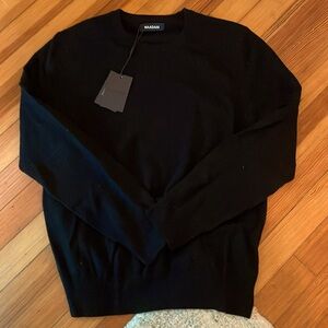 Naadam black men’s sweater